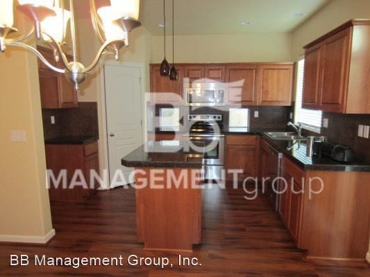Building Photo - 4 br, 2.5 bath House - 1514 SW 218th Terrace