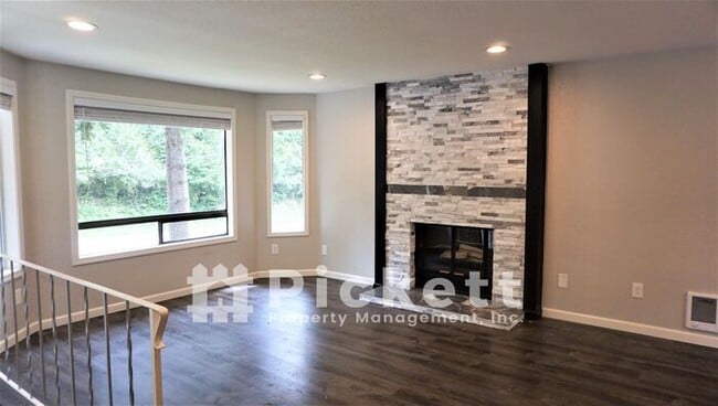 Foto del edificio - 3 Bedroom Home Near Lake Symington