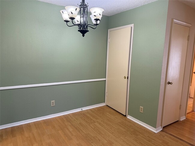 Foto del edificio - 2121 Hepburn St