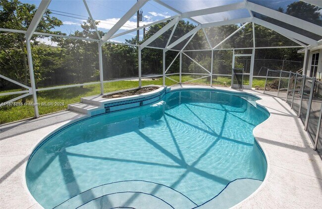 Foto del edificio - 3601 SW Dellamano St