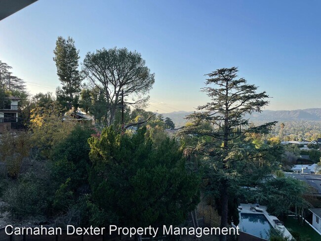Foto del edificio - 3 br, 2.5 bath House - 5107 Cerrillos Dr.