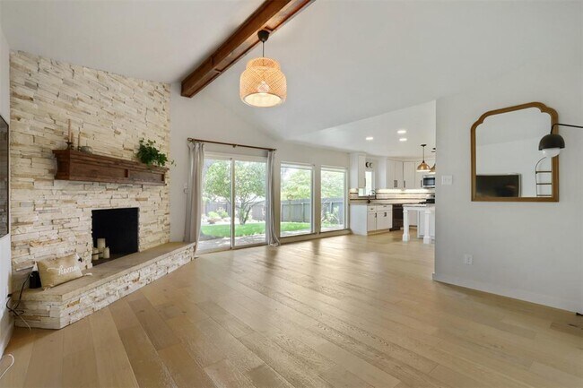 Foto del edificio - 1602 Thornridge Rd
