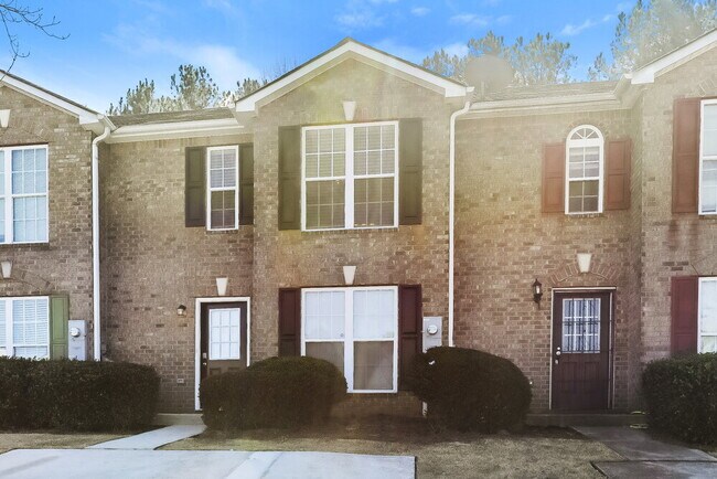 Foto del edificio - 3904 Waldrop Ln