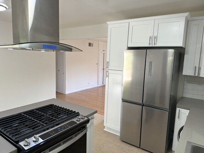 Foto del edificio - Therrattil/Matilla