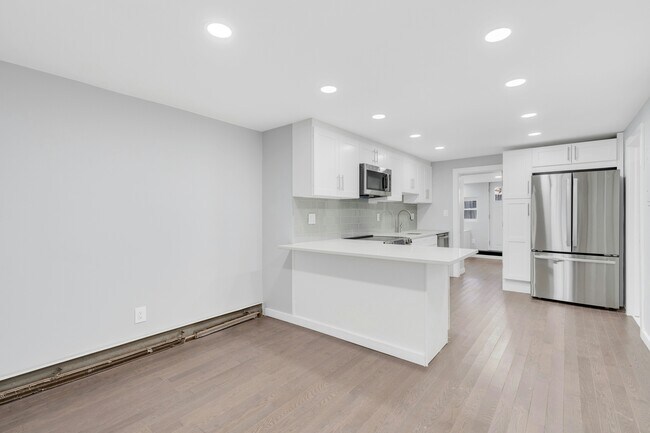 Foto del edificio - 826 Grand St
