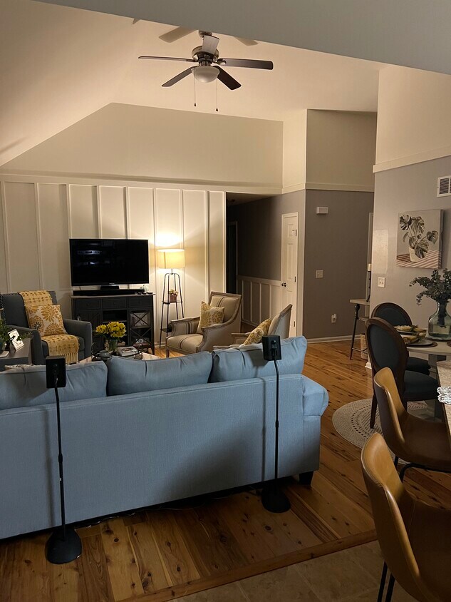Foto del edificio - 122 Waterway Dr