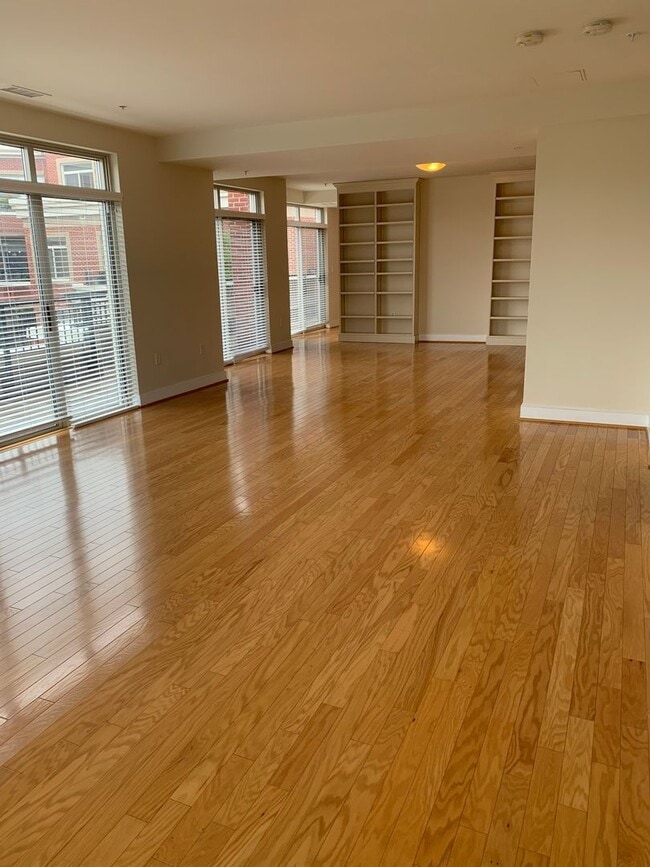 Building Photo - Actons Landing Condo