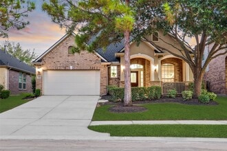 Building Photo - 6314 Hidden Alley Dr