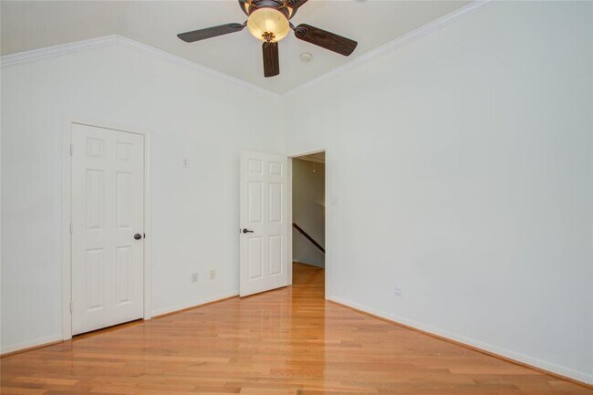 Building Photo - 902 Cohn St