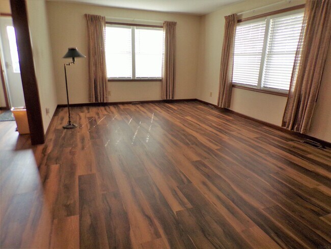Building Photo - 7623 S 750 E-90