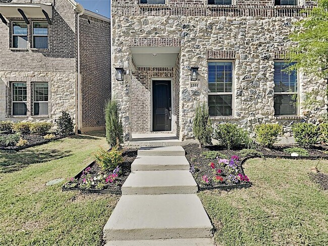 Building Photo - 1551 Windermere Way