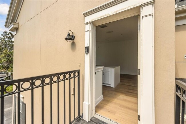 Building Photo - 1316 Lake Baldwin Ln