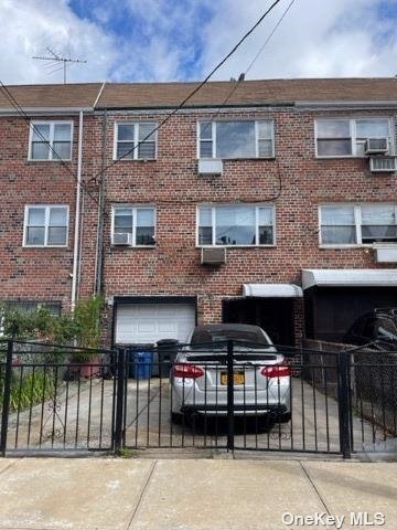 Primary Photo - 58-31 79th Ave