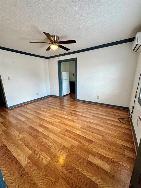 Primary Photo - 5320 Polk St