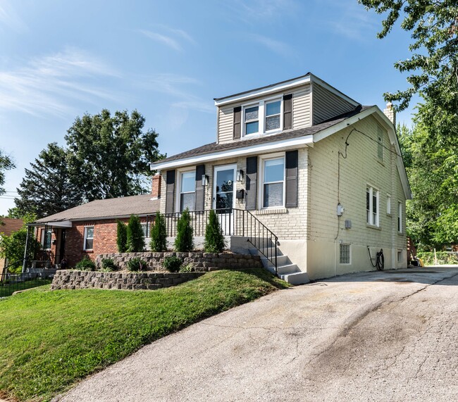 Building Photo - 7071 Arcadia Ave