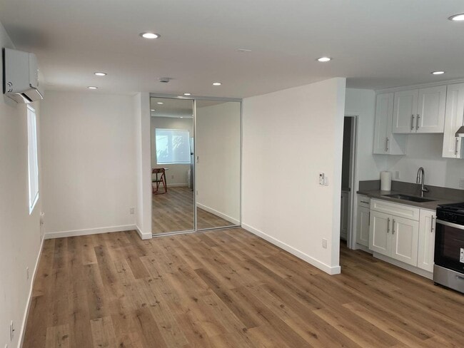 Foto del edificio - 5550 Sierra Vista Ave