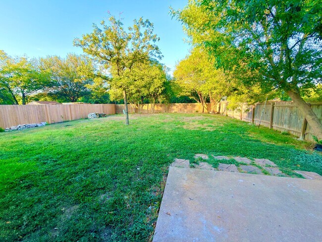 Foto del edificio - 1008 Settlers Valley Dr
