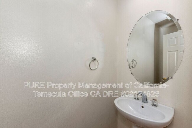 Foto del edificio - 33670 Willow Haven Ln