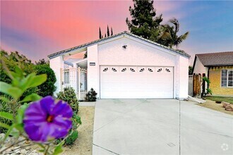 Building Photo - 13142 Reedley St