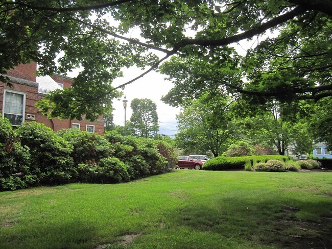 Foto del edificio - 147 Rawson Rd