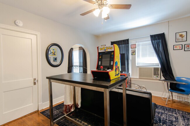 Building Photo - 5746 Vickery Blvd