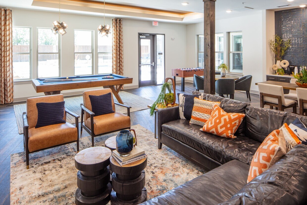 Mystique at University Heights Apartments in Fort Worth, TX