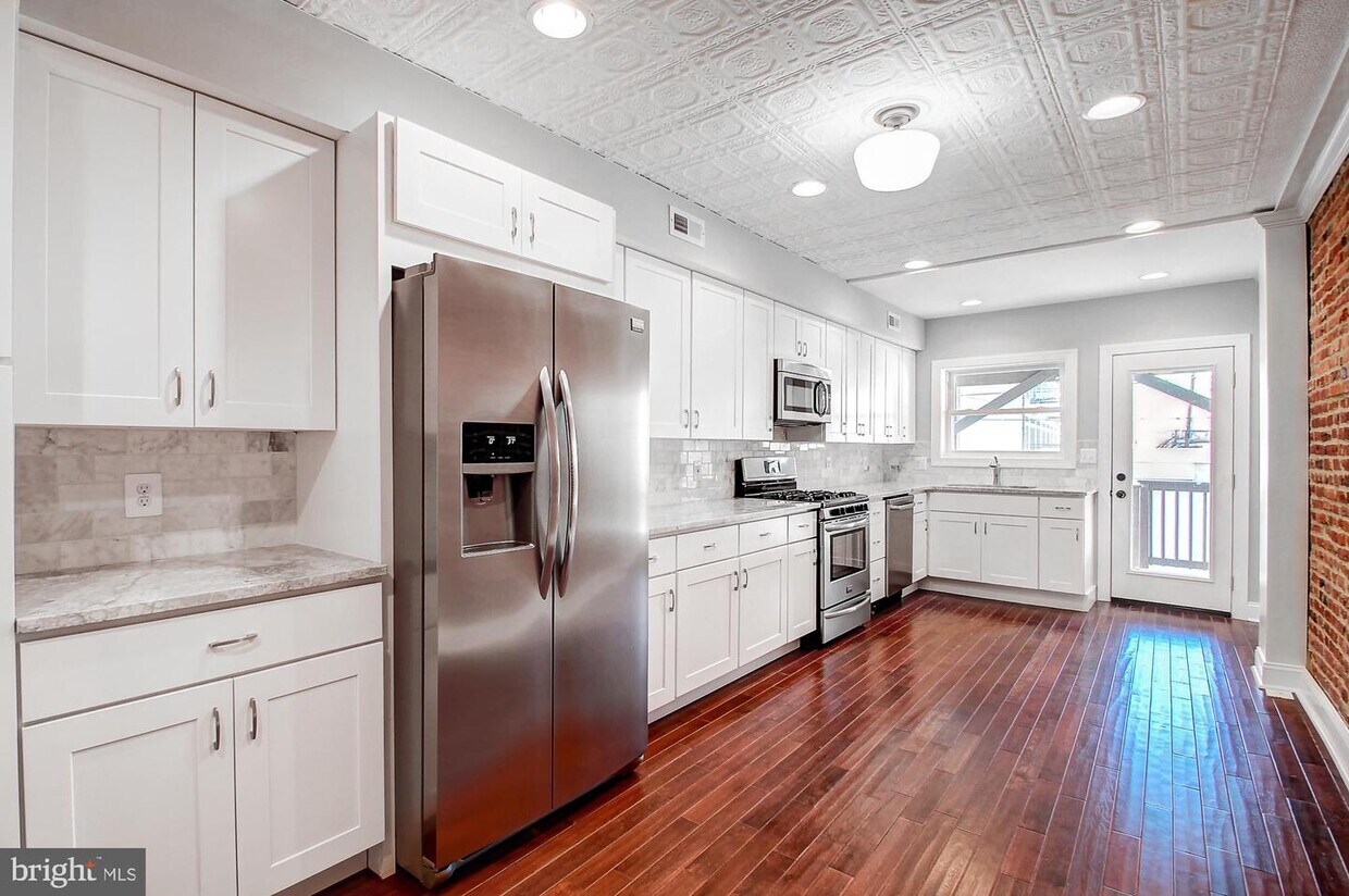 Foto principal - 1814 Light St