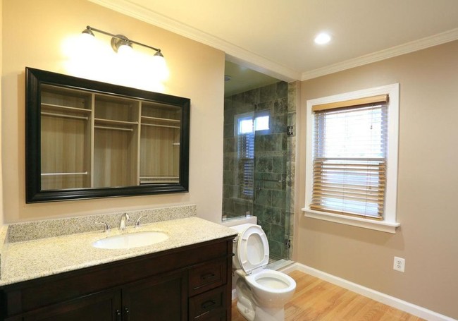 Building Photo - 8116 Bright Meadows Ln