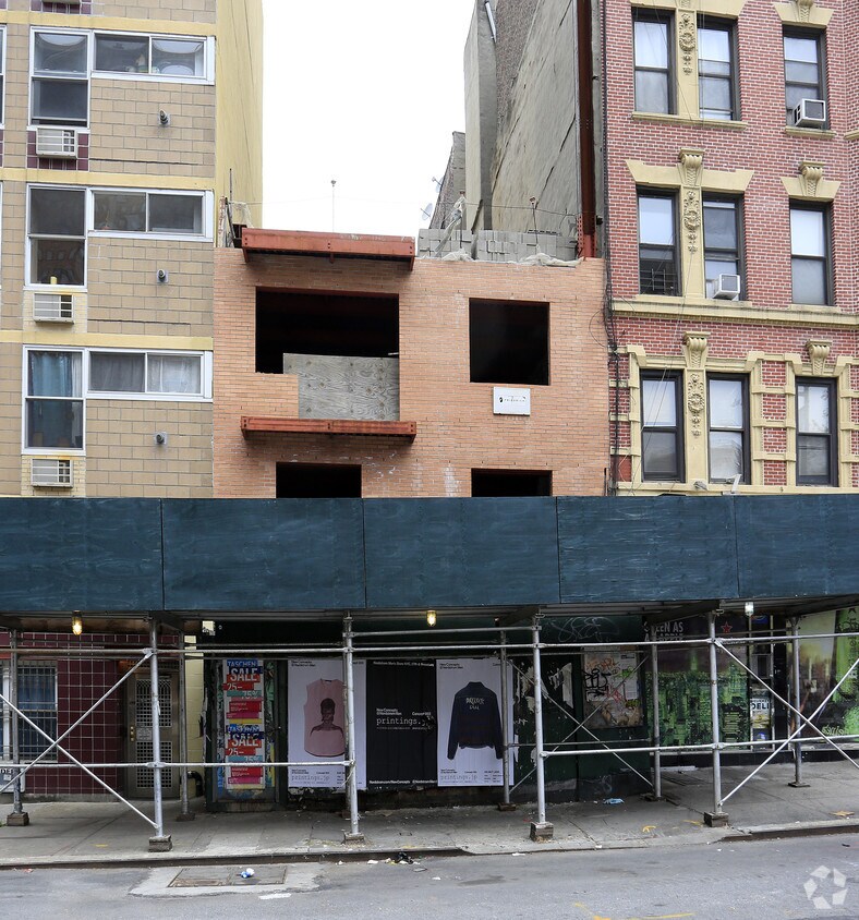 Foto del edificio - 205 Henry St