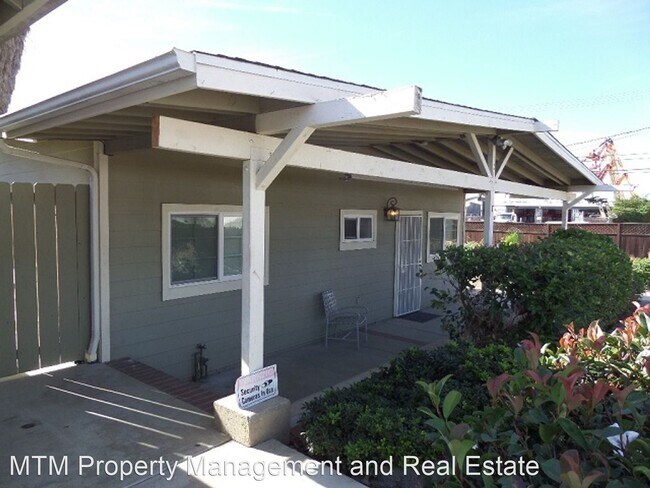 Foto del edificio - 3 br, 2 bath House - 3403 Helix St.