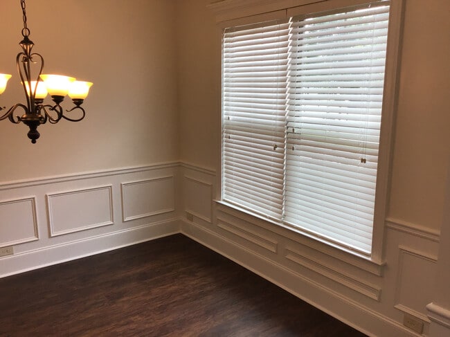 Foto del edificio - 485 Pittman Mill Ct