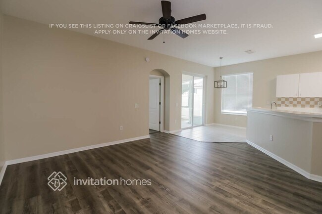 Building Photo - 3704 Golden Eagle Dr