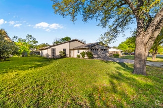 Building Photo - 3913 Chisholm Trail