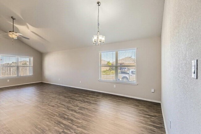 Building Photo - 20902 Corisande St