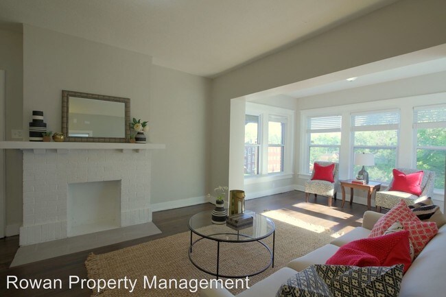 Foto del edificio - 1218 Brush Creek Blvd
