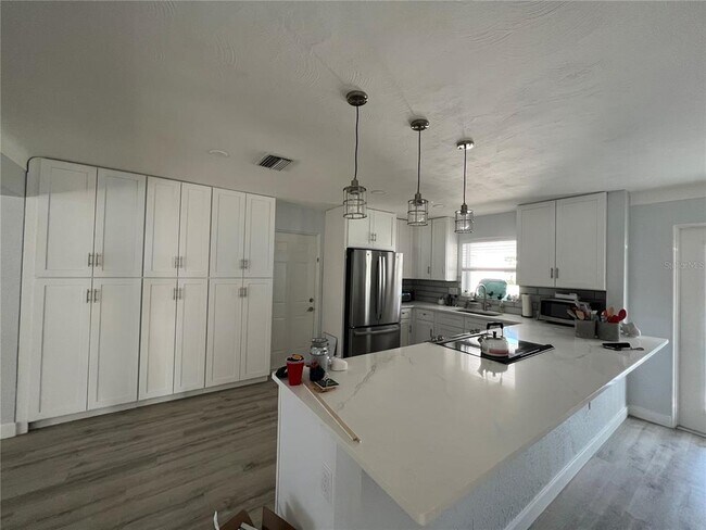 Foto del edificio - 6016 24th Ave N