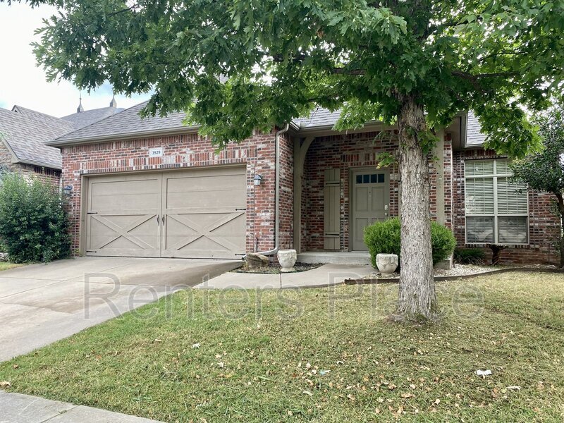 Primary Photo - 3929 N Narcissus Ave