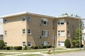 Primary Photo - 7600 W Belmont Ave