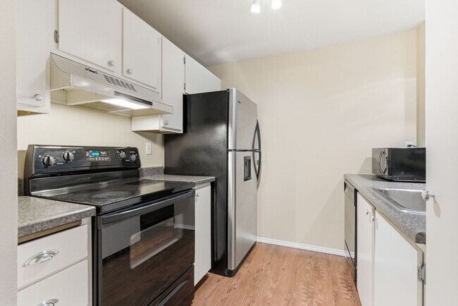 Foto del edificio - 6121 E 6th Ave