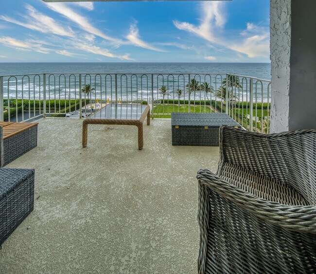 Building Photo - 3230 S Ocean Blvd