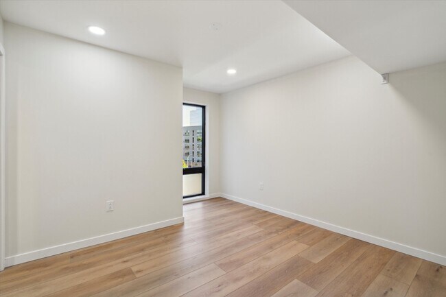 Foto del edificio - 3804 Lancaster Ave