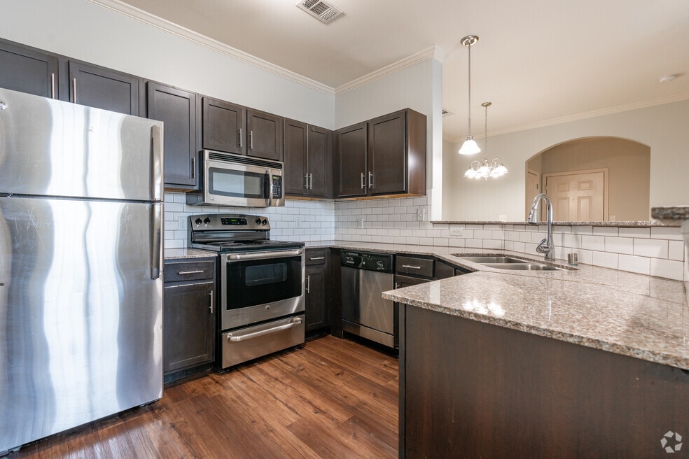 Curated visual reference: Visual Reference: Owensboro Apartments With Ev Charging