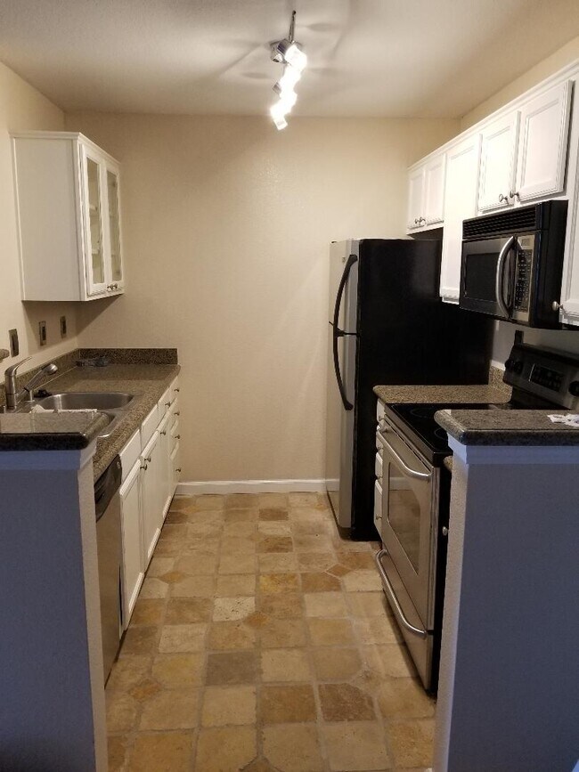 150 Reflections Dr Unit 14, San Ramon, CA 94583 Condo for Rent in San