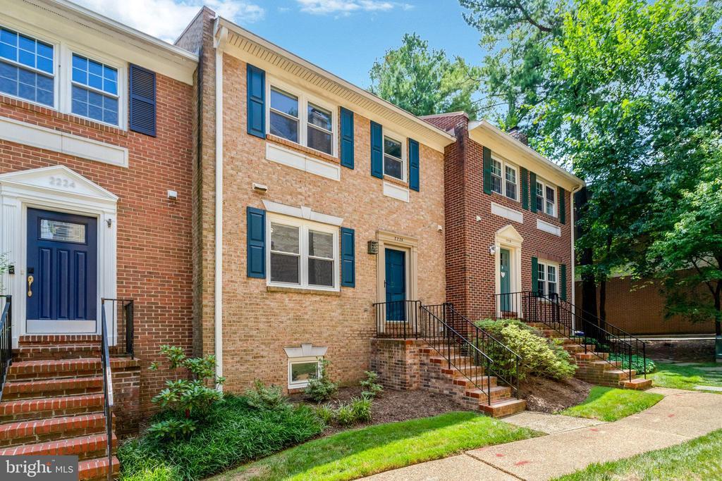 Primary Photo - 2226 N Tuckahoe St