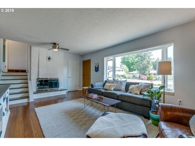 Building Photo - 3333 SE 167th Ave