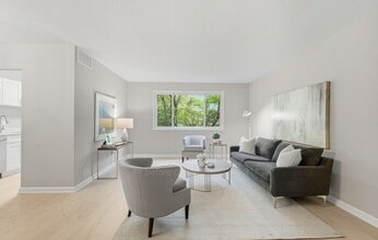 Building Photo - 3829 Hamilton St