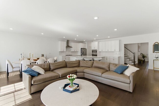 Foto del edificio - 1402 Journey Ave