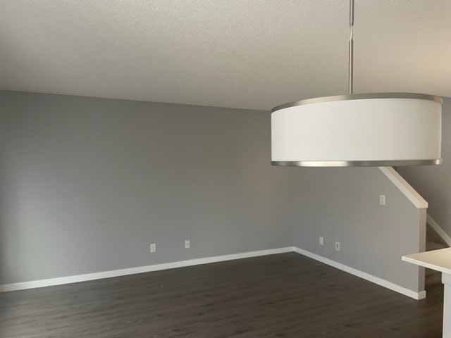 Photo du bâtiment - 274 100 Auburn Meadows Pl S E