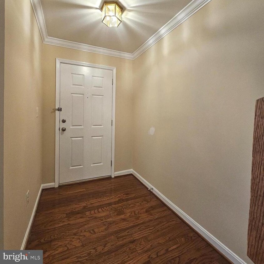 Primary Photo - 20992 Kittanning Ln