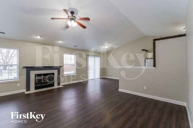 Building Photo - 7655 Hidden Valley Ln